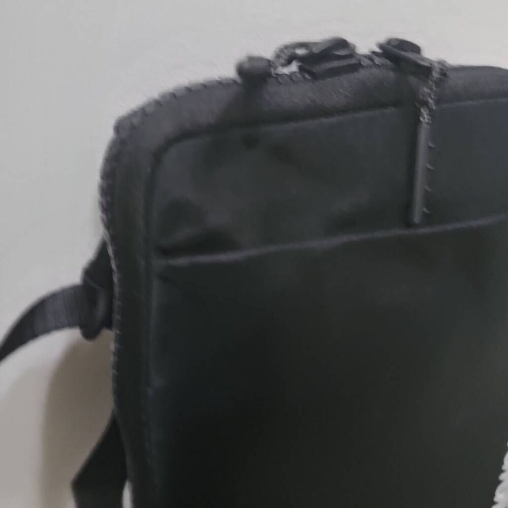 Lululemon Easy Access Crossbody Bag View 3